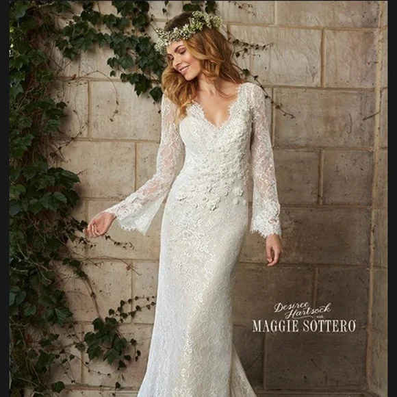 Maggie Sottero Dahlia - Picture 1 of 10